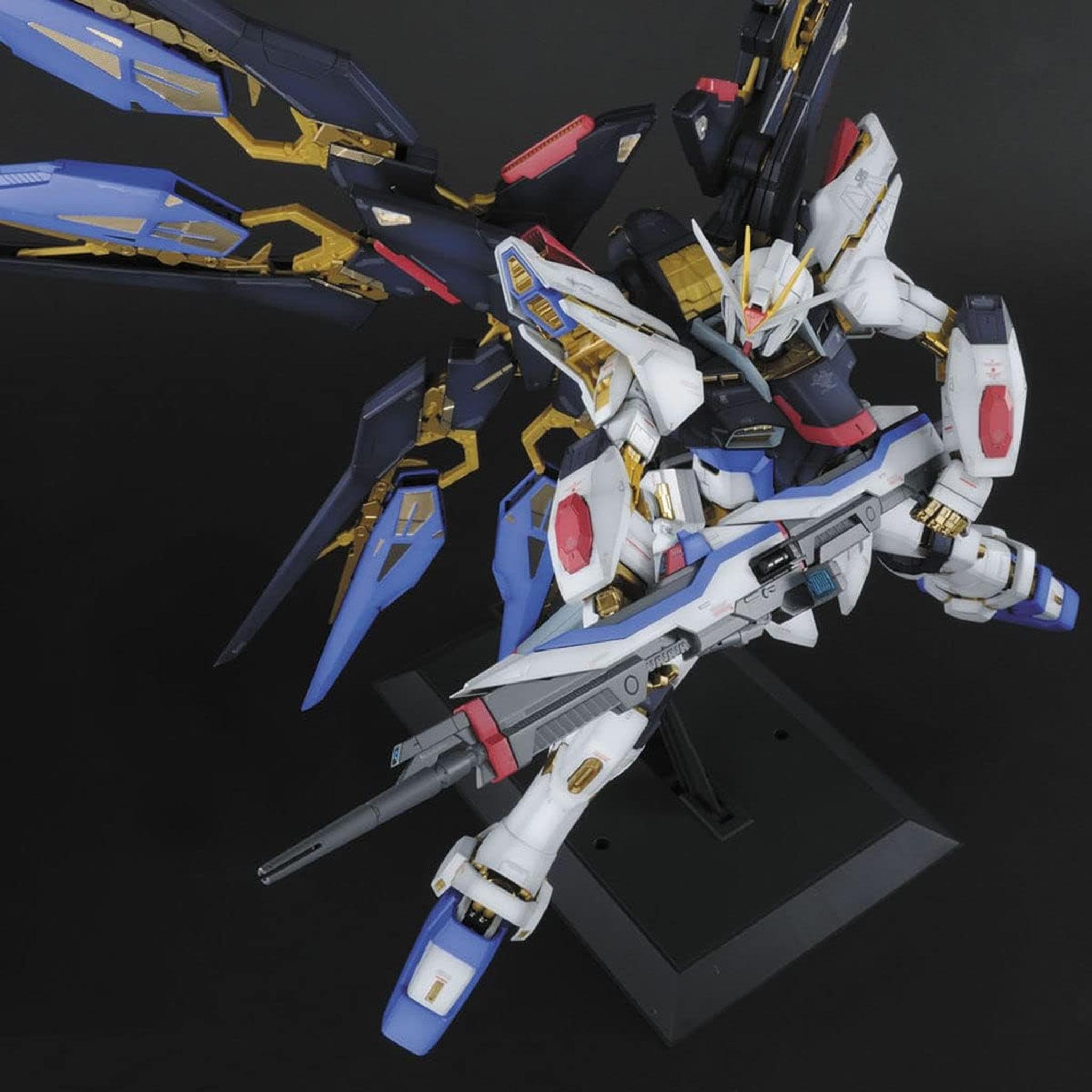 PG 機動戦士ガンダムSEED DESTINY 1/60 ストライクフリーダム BANDAI SPIRITS(バンダイ スピリッツ) PG 機動戦士ガンダムSEED